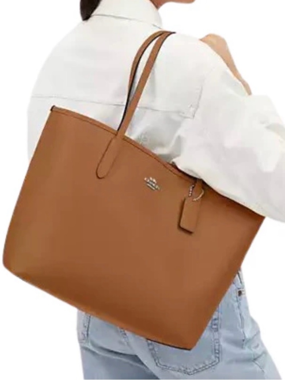NWOT Coach Leather Tote in Saddle Brown